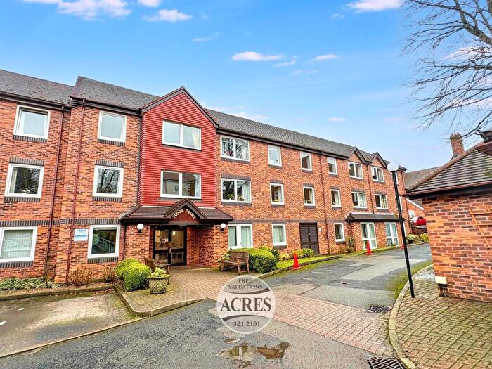 1 Bedroom Flat For Sale In Tudor Court, Midland Drive, Sutton Coldfield, B72