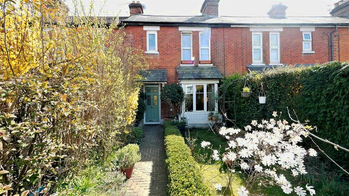 3 Bedroom Terraced House To Rent In Osborne Road, Petersfield, Hampshire, GU32