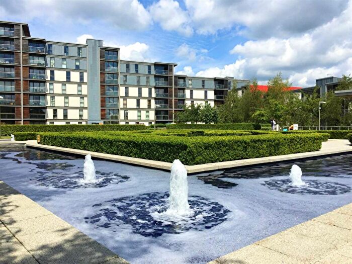 2 Bedroom Apartment For Sale In Pearl House, Central Milton Keynes, MK9