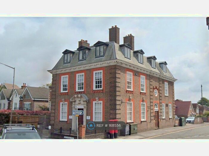 1 Bedroom Flat To Rent In Westminster House, Gerrards Cross, SL9