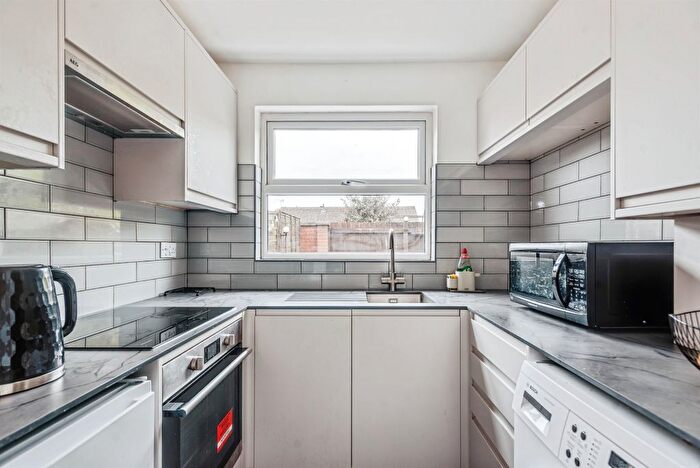 1 Bedroom End Terrace House For Sale In Glenmore Road, Carterton, OX18
