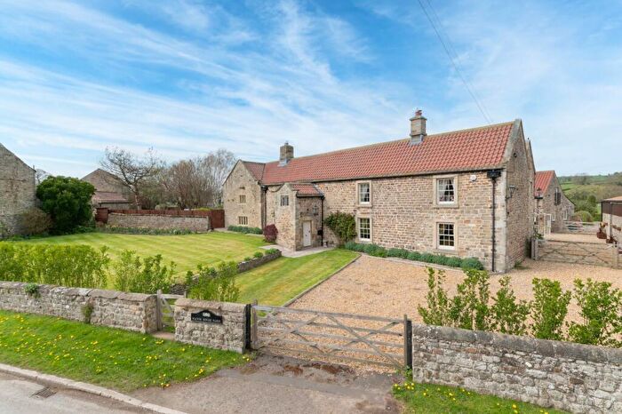 7 Bedroom Detached House For Sale In Manor House Farm, Hunton, Bedale, DL8