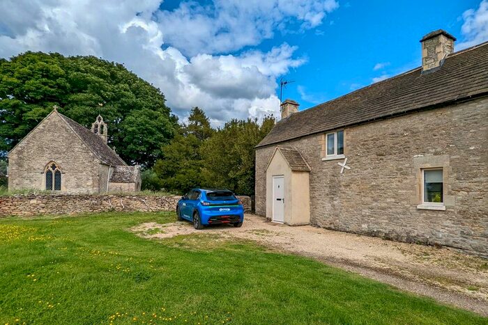 2 Bedroom Cottage To Rent In Shorncote, Cirencester, GL7