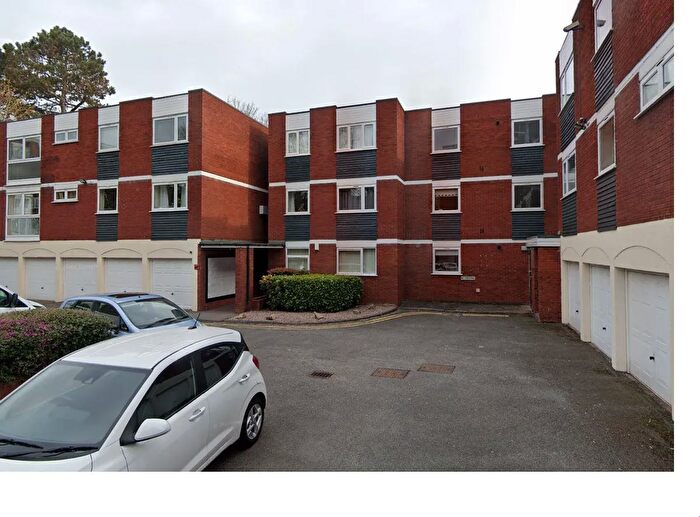 2 Bedroom Flat To Rent In Hagley Road, Birmingham, B16