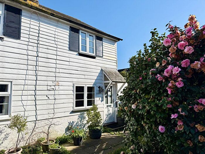 2 Bedroom Semi-Detached House For Sale In High Street, Henfield, BN5