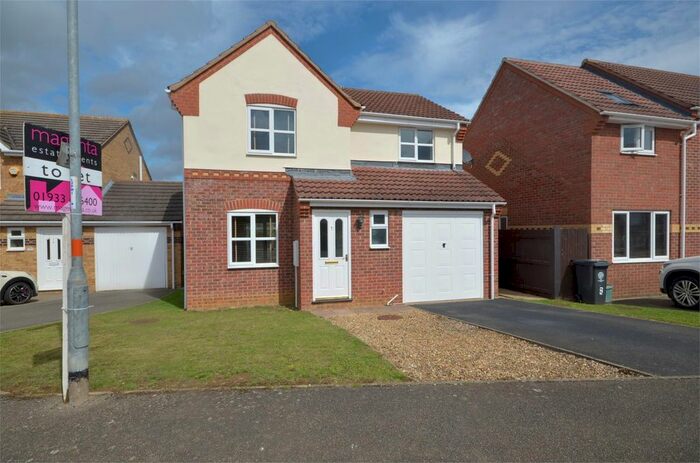 3 Bedroom Detached House To Rent In Saddlers Way, Raunds, Wellingborough, Northamptonshire, NN9