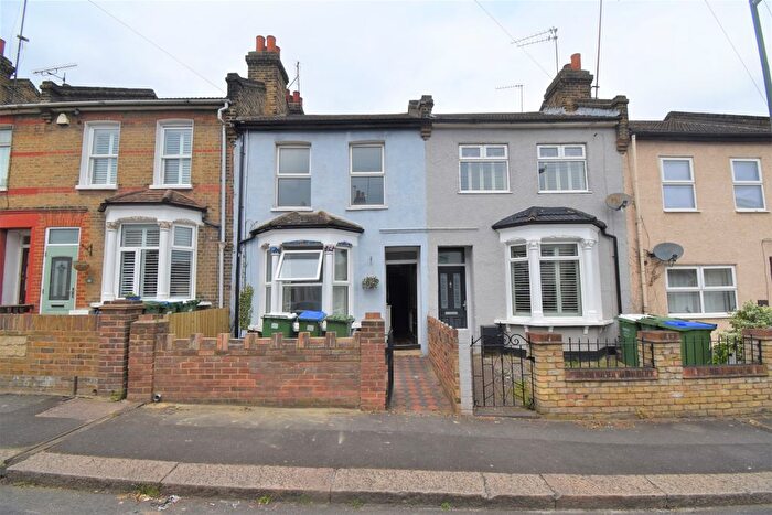 3 Bedroom Terraced House To Rent In Maximfeldt Road, Erith, DA8