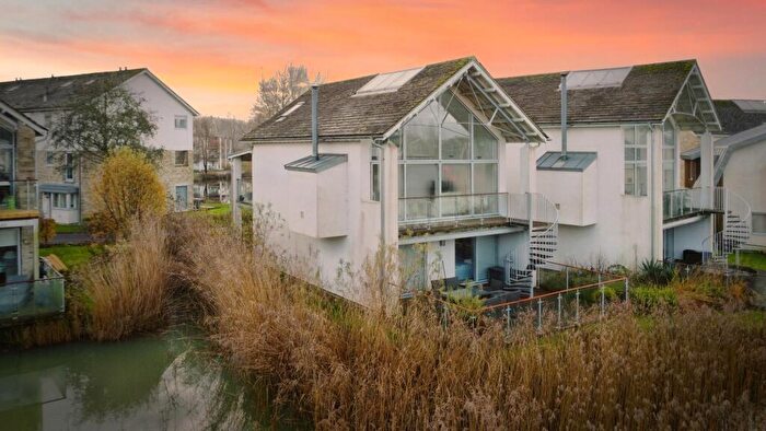 3 Bedroom Lodge For Sale In Lower Mill Estate, Somerford Keynes, GL7