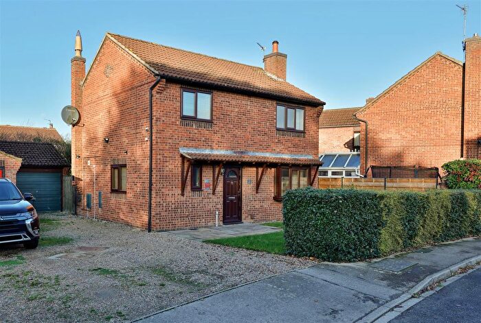 4 Bedroom Detached House For Sale In Beck Close, Elvington, York, YO41