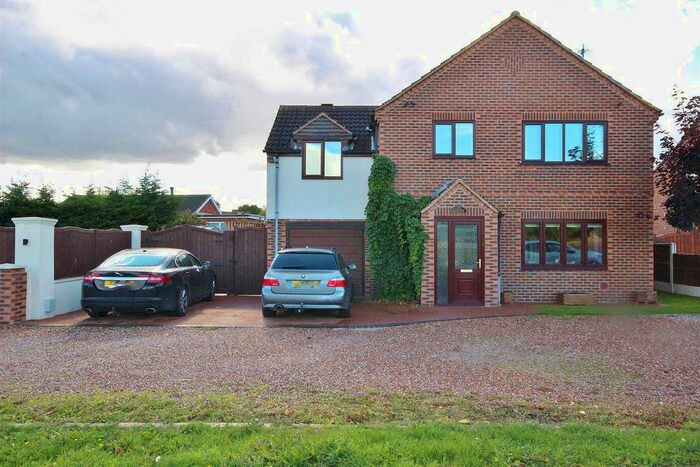 4 Bedroom Detached House For Sale In Hull Road, Hemingbrough, Selby, YO8