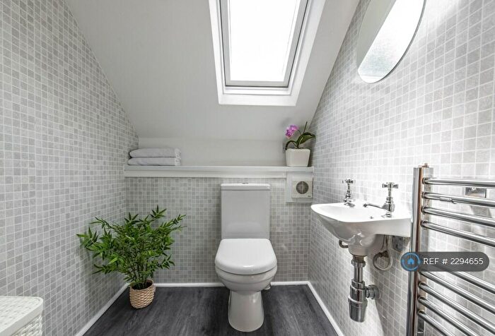 6 Bedroom Detached House To Rent In Wellsway, Bath, BA2