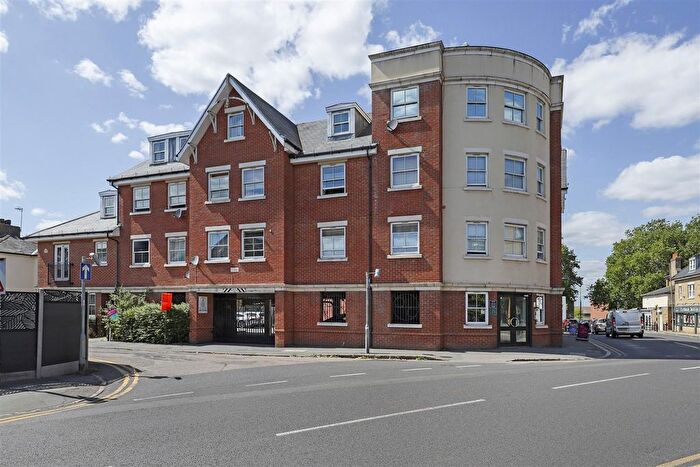 2 Bedroom Flat For Sale In Edmunds House, Hemnall Street, Epping, CM16