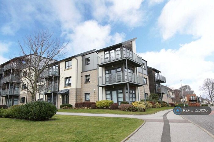 3 Bedroom Flat To Rent In Tailor Place, Aberdeen, AB24