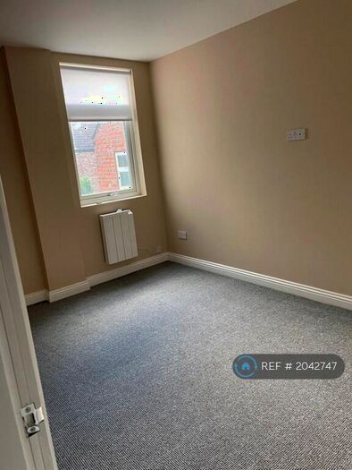 2 Bedroom Flat To Rent In Waterloo, Waterloo, Liverpool, L22
