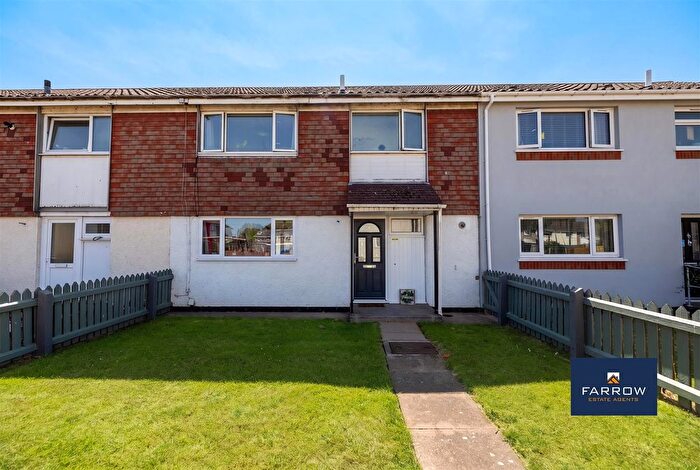 3 Bedroom Terraced House For Sale In Campbell Grove, Grimsby, DN37