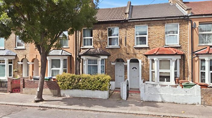 2 Bedroom Terraced House For Sale In Stewart Road, Stratford, Waltham Forest, E15