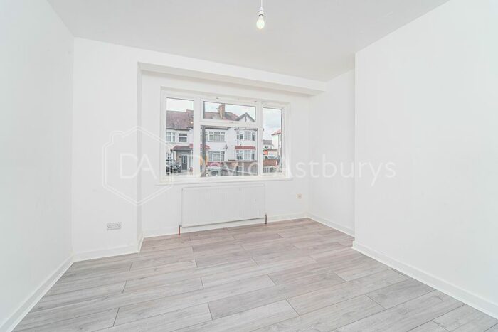 3 Bedroom Terraced House To Rent In Norfolk Avenue, Palmers Green, London, N13