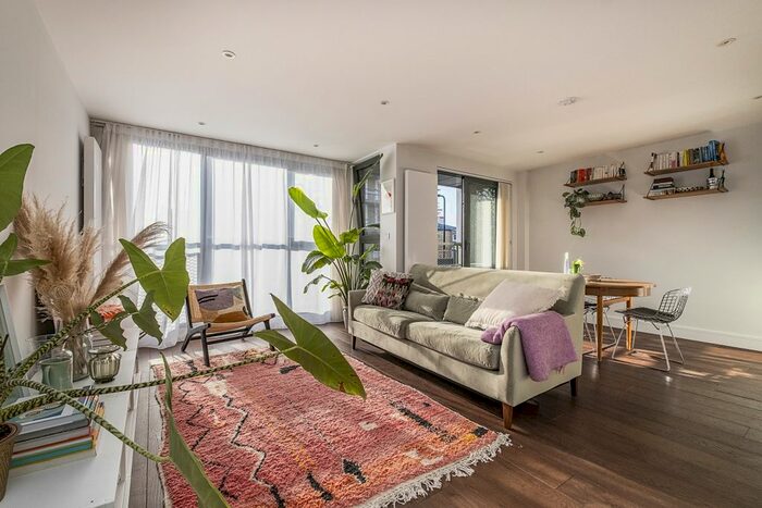 1 Bedroom Flat To Rent In Aden Grove, London, N16