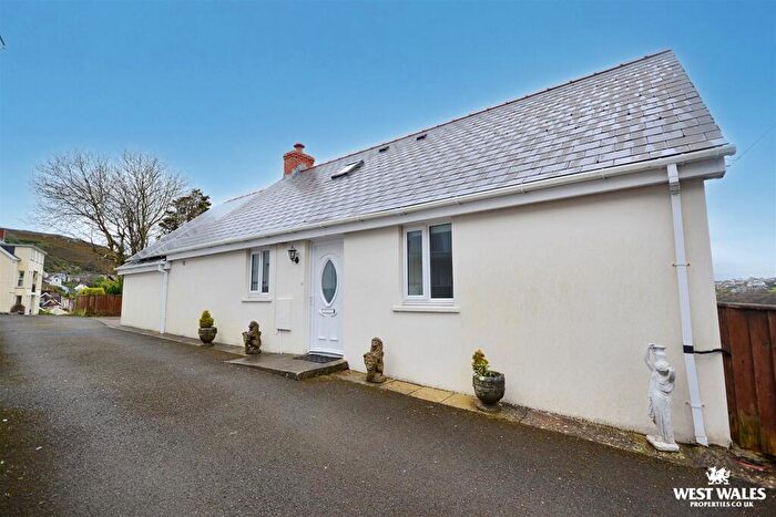 4 Bedroom Detached Bungalow For Sale In Goodwick, SA64