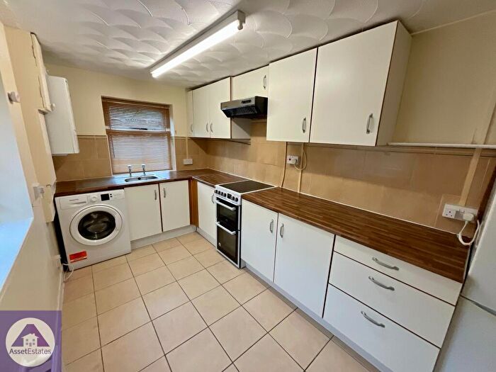 2 Bedroom Maisonette To Rent In High Street, Blaina, NP13