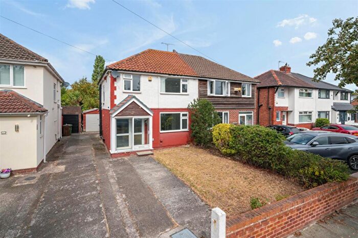 3 Bedroom Semi-Detached House For Sale In Kent Road, Formby, Liverpool, L37
