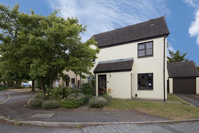 2 Bedroom Semi-Detached House To Rent In Manor Road, Witney, OX28