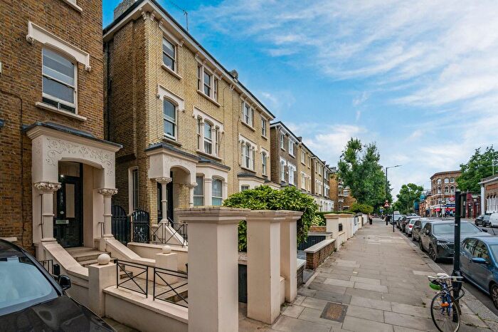 2 Bedroom Flat To Rent In Randolph Avenue, Maida Vale, London, W9