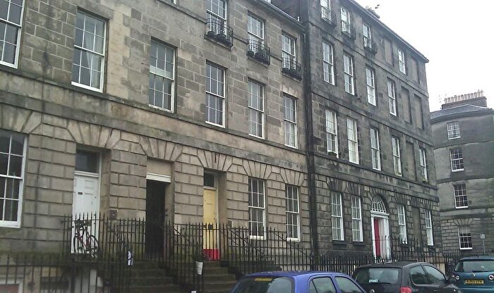 4 Bedroom Flat To Rent In Broughton Place, Edinburgh, EH1