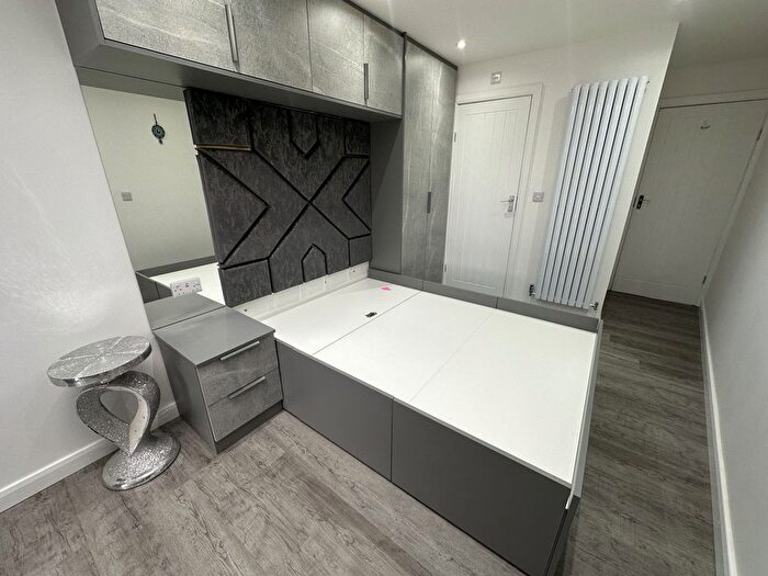 1 Bedroom Studio To Rent In Tilney Road, Southall, UB2