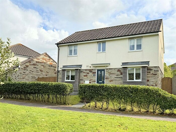 4 Bedroom Detached House For Sale In Oxley Vale, Newquay, TR7