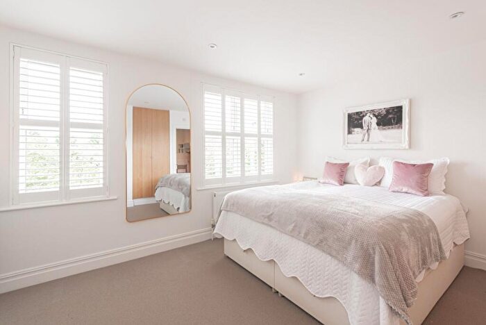 3 Bedroom Terraced House For Sale In Candle Mews East Molesey, KT8