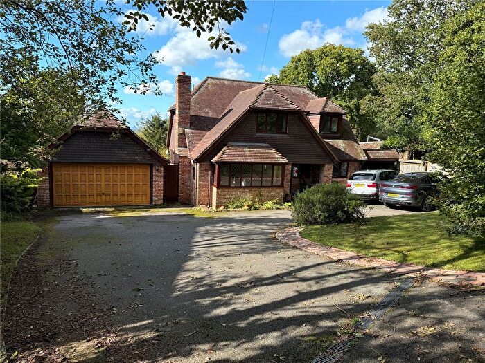 4 Bedroom Detached House For Sale In Battle Road, St. Leonards-On-Sea, East Sussex, TN37