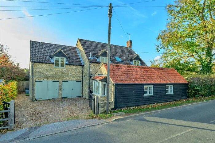 5 Bedroom Detached House For Sale In Odell Road, Odell, Bedford, MK43