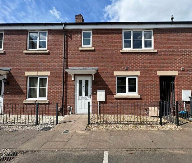 3 Bedroom Terraced House For Sale In Booths Lane, Great Barr, Birmingham, B42