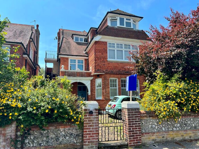 2 Bedroom Flat To Rent In Arlington Road, Eastbourne, BN21
