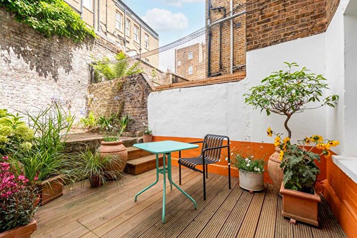 1 Bedroom Apartment For Sale In Victoria Road, Kilburn, London, NW6