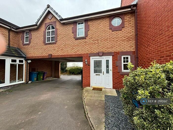 2 Bedroom Maisonette To Rent In Halsnead Close, Liverpool, L15