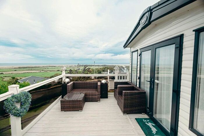 2 Bedroom Mobile/park Home For Sale In Gwespyr Hill, Gwespyr, Holywell, CH8