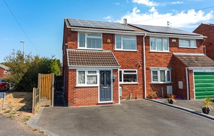 3 Bedroom Semi-Detached House For Sale In Braddon Road, Loughborough, LE11