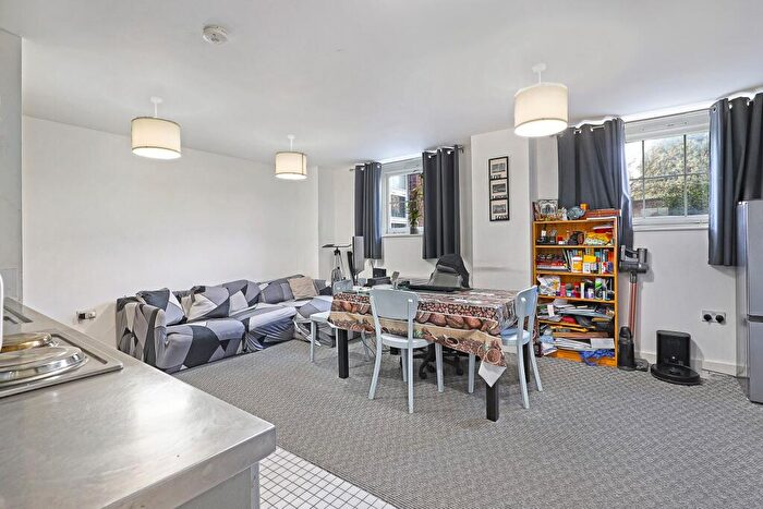 2 Bedroom Apartment For Sale In The Renovation, Woolwich Manor Way, London, E16