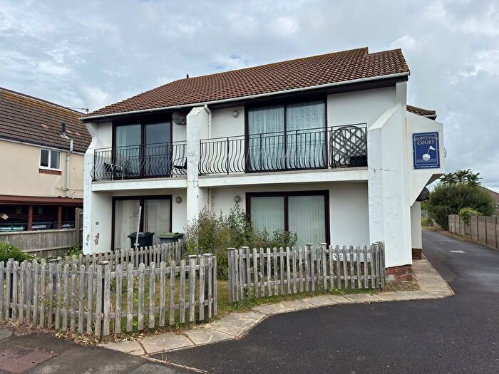 2 Bedroom Flat For Sale In Southwood Road, Hayling Island., PO11