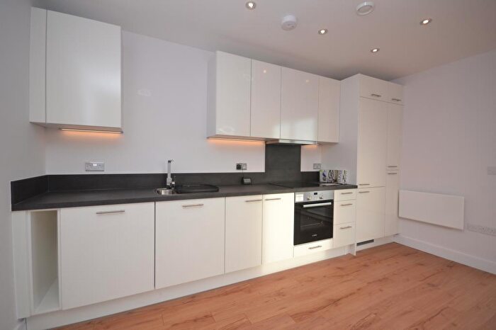 1 Bedroom Apartment To Rent In Skylark House, Drake Way, RG2