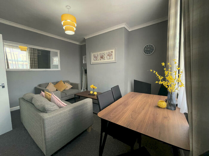 2 Bedroom Terraced House To Rent In Garnet Road, Leeds, West Yorkshire, LS11