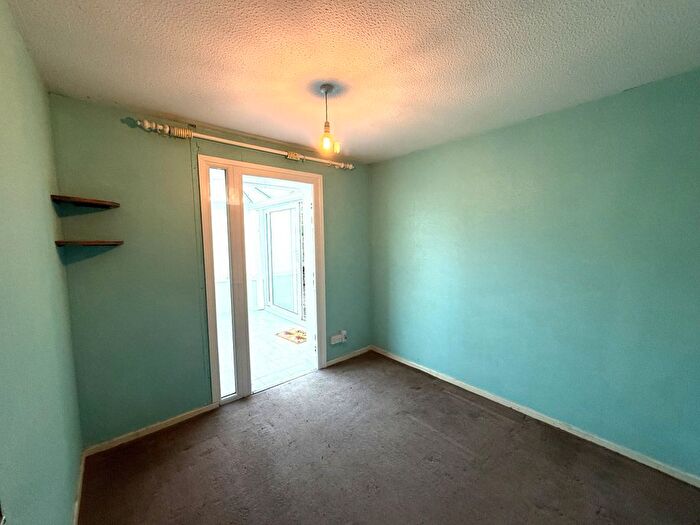 2 Bedroom Bungalow For Sale In Waterloo Close, Cardiff, CF23