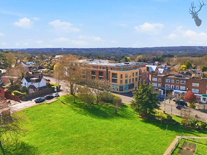 2 Bedroom Apartment For Sale In High Road, Chigwell, IG7
