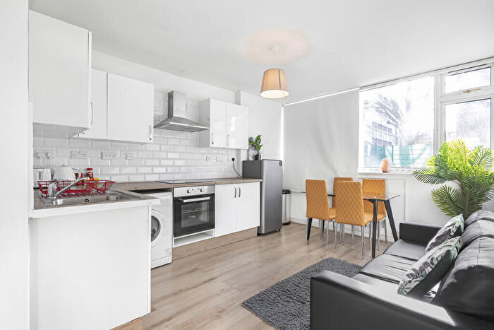 2 Bedroom Apartment To Rent In St. John's Estate, London, N1