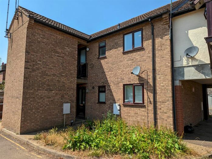 1 Bedroom Flat To Rent In Broom Close, Littleport, Ely, CB6