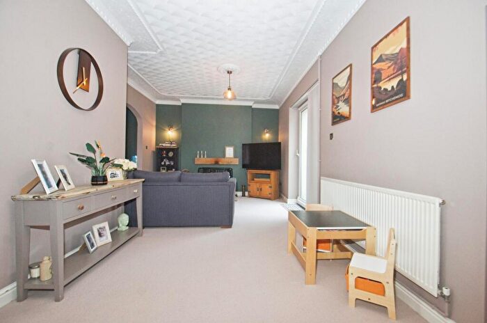 3 Bedroom Terraced House For Sale In Jubilee Road, Abertillery, NP13
