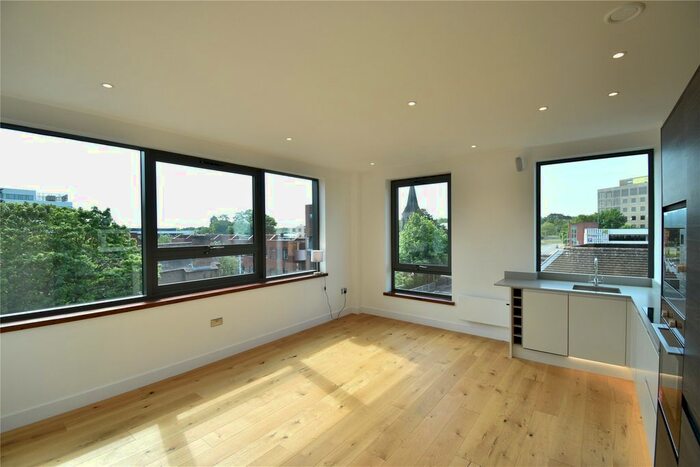 1 Bedroom Flat To Rent In Circa, The Ring, Bracknell, Berkshire, RG12