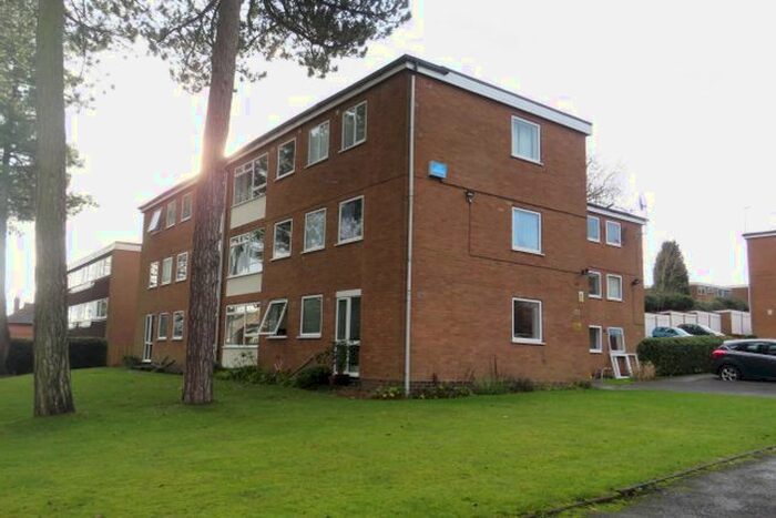 2 Bedroom Flat To Rent In Boldmere Gardens Boldmere Road, Boldmere, Sutton Coldfield, B73